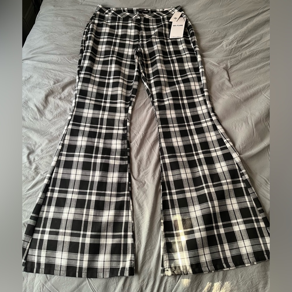 NWT Size 9 Checkered Flare Pants
